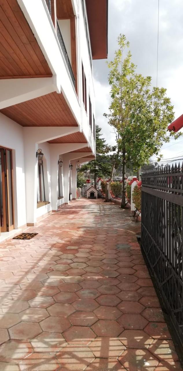 Vila Dani Near Castle And Old Bazar Kruje Bagian luar foto
